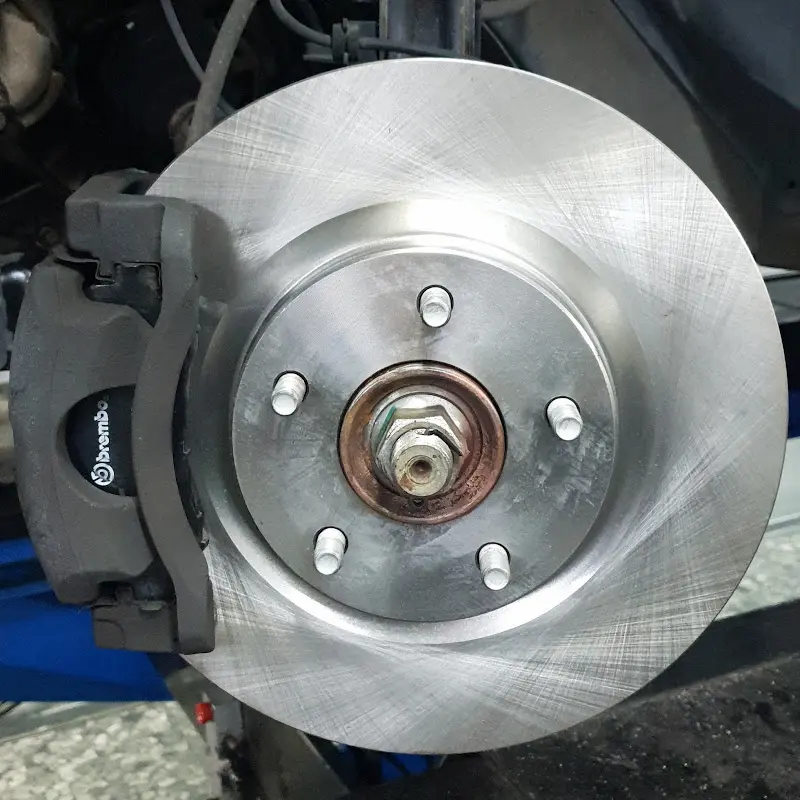 Reparación frenos mecánico Madrid - Taller Motor Auto Oil 22